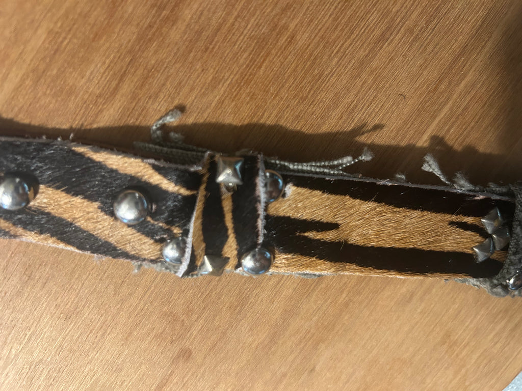 Leather zebra bracelet