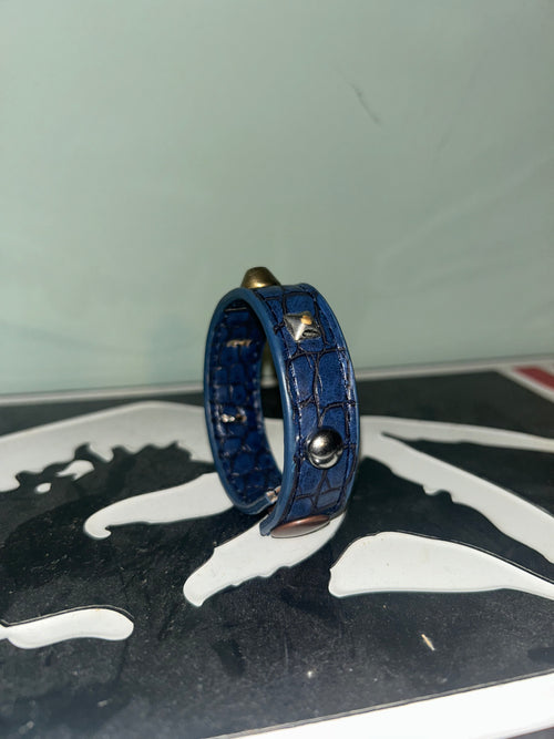 Buttons and studs bracelet